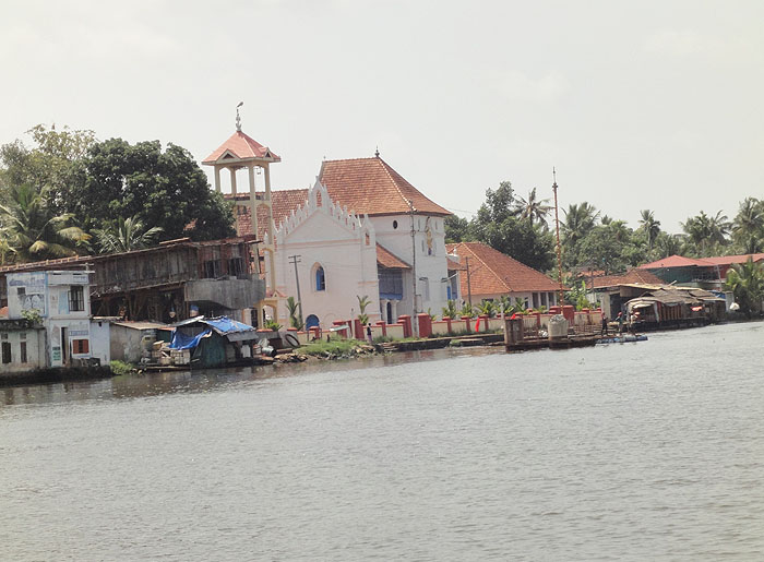 alleppey-backwaters